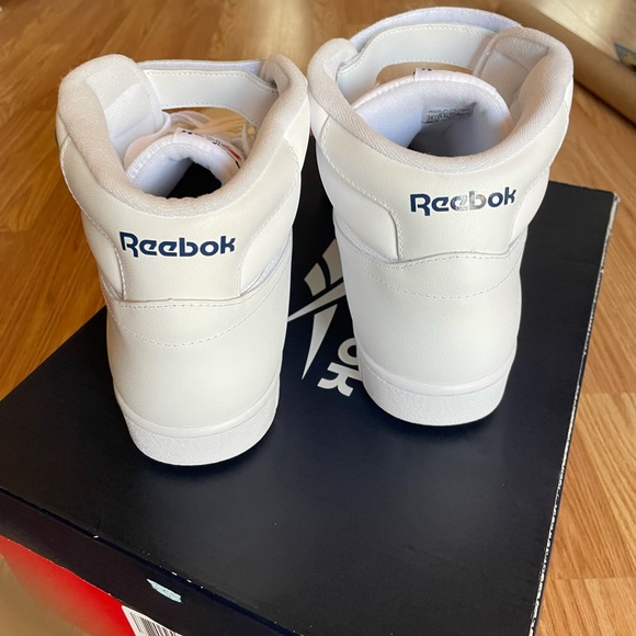 Reebok LAST PAIR hightops new sz 14 white in box. Fun old school w ankle… - Picture 3 of 8